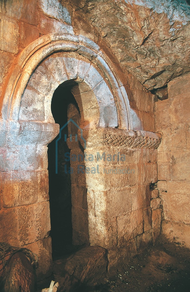 Acceso a la "Cueva de San Millán"