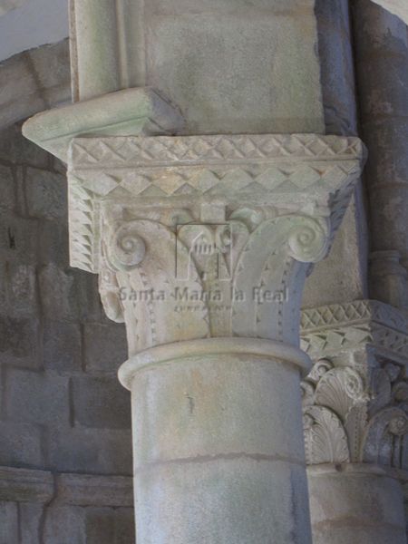 Capiteles del cierre de la capilla mayor