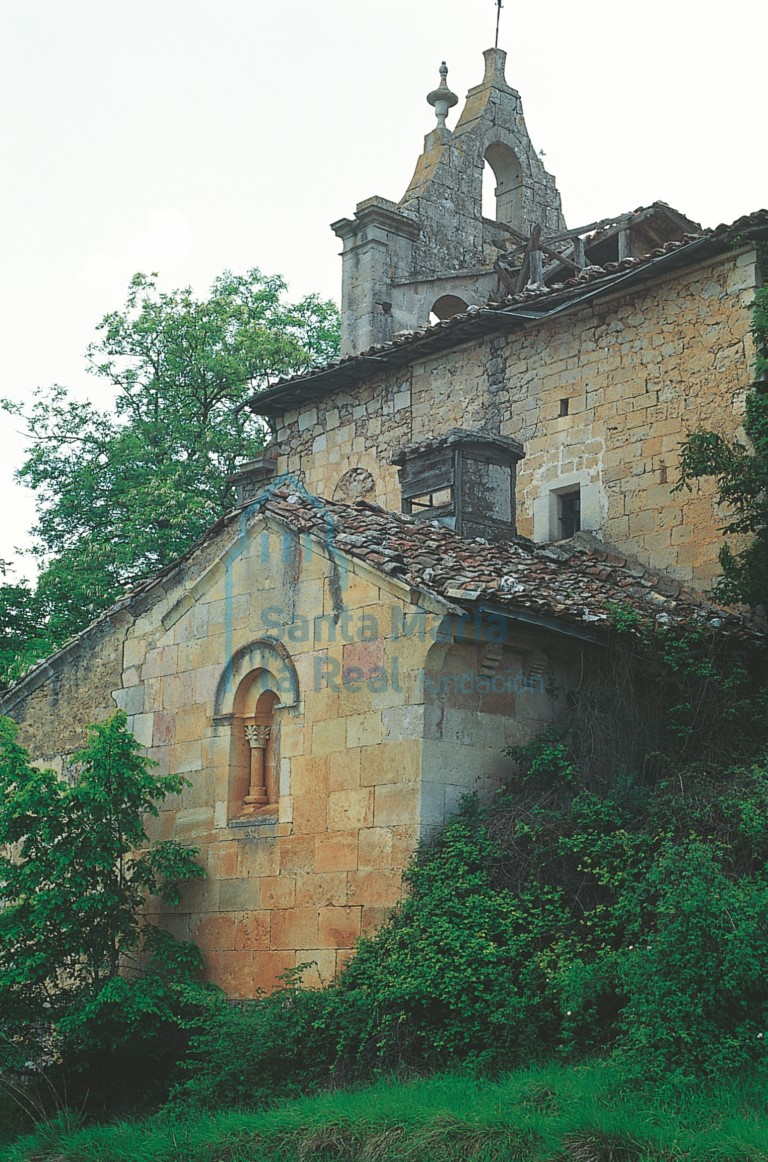 Vista exterior de la cabecera