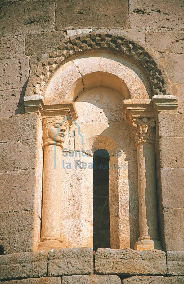 Ventana del ábside