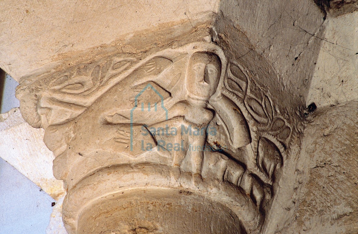 Capitel del arco triunfal del ábside norte