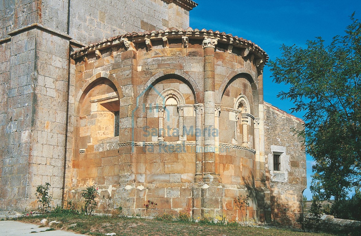 Vista exterior de la cabecera