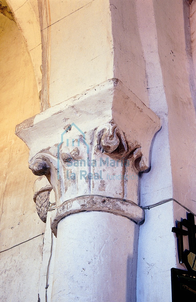 Capitel del arco triunfal