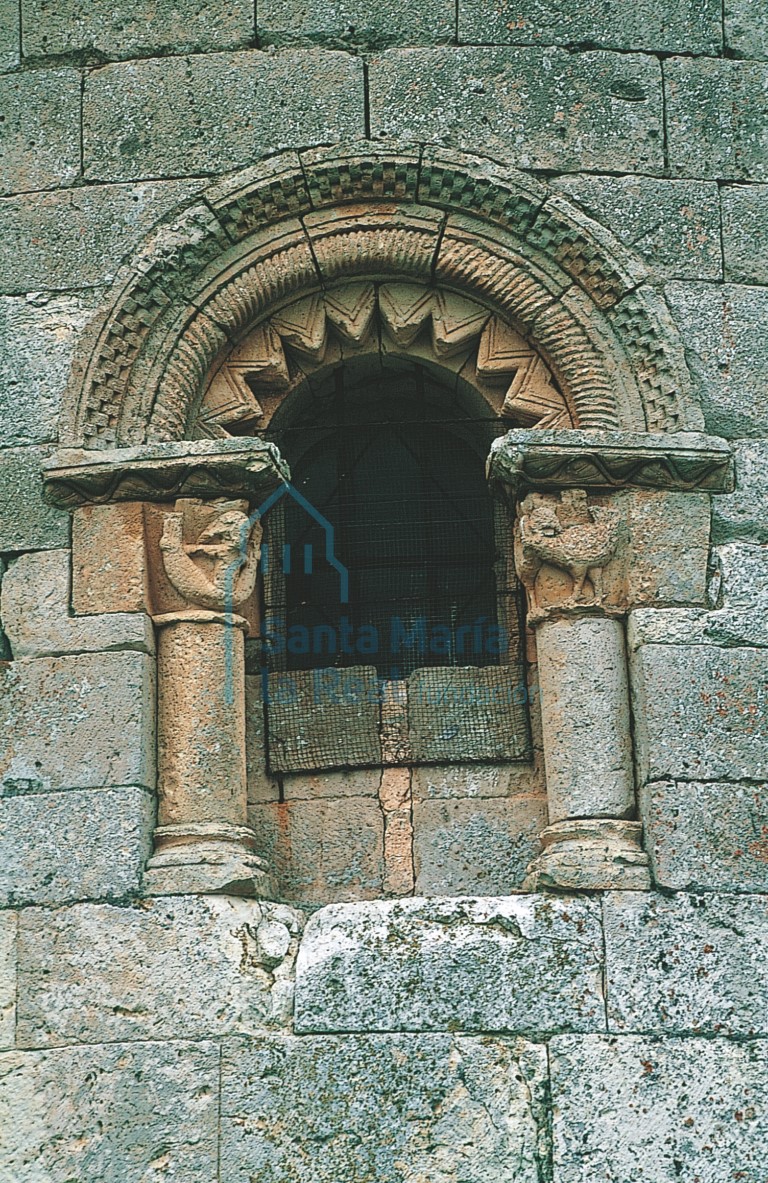 Ventana de la cabecera norte