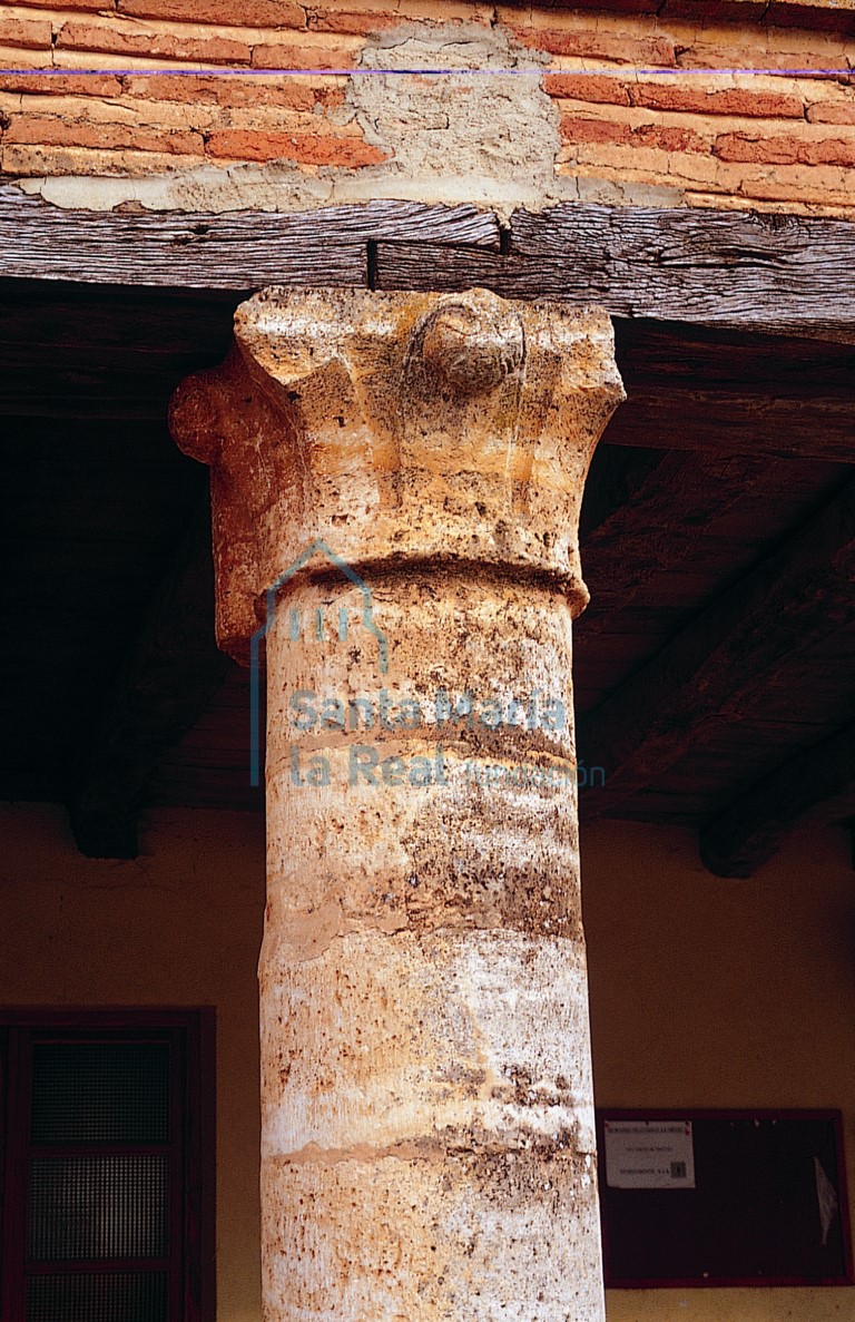 Detalle de una de las columnas
