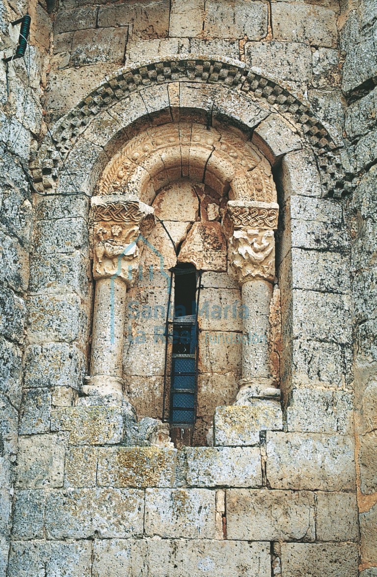 Ventana del ábside