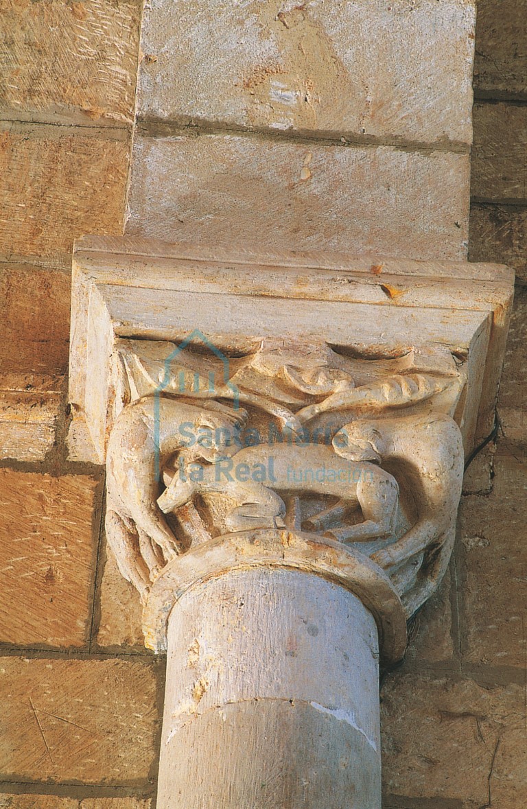 Capitel de la nave
