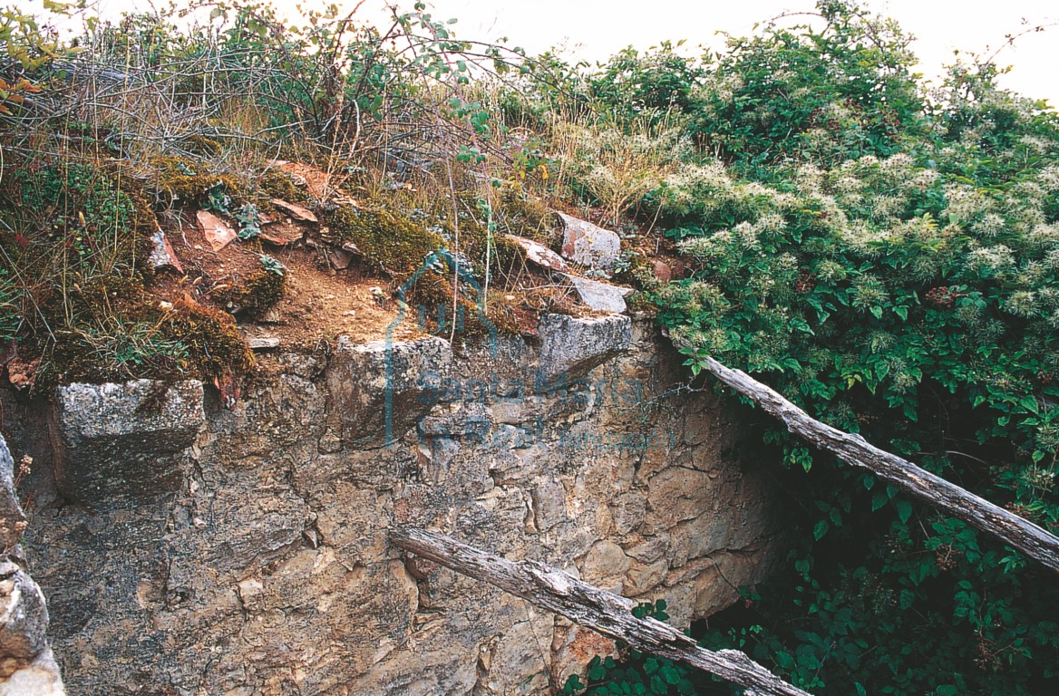 Canecillos del muro norte de la cabecera