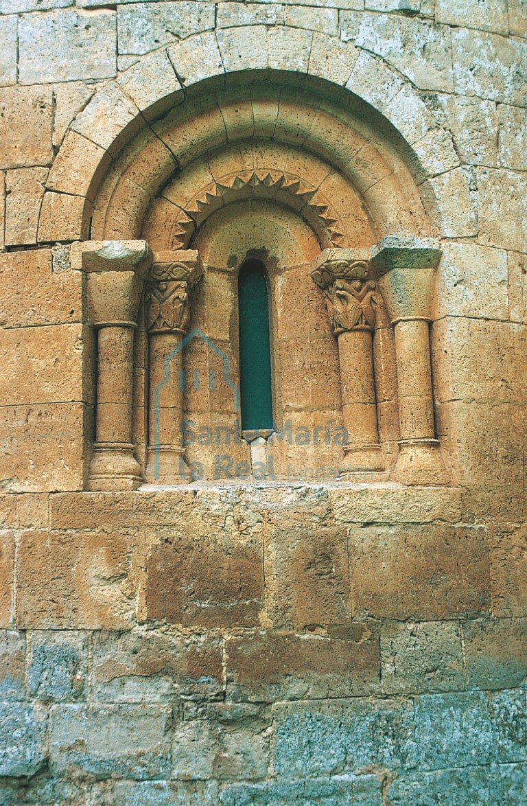 Ventana del ábside