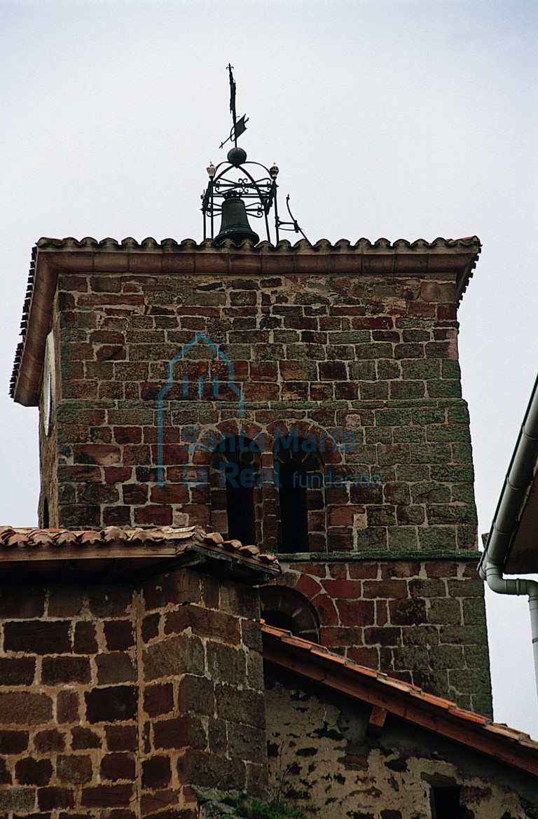 Fachada este de la torre