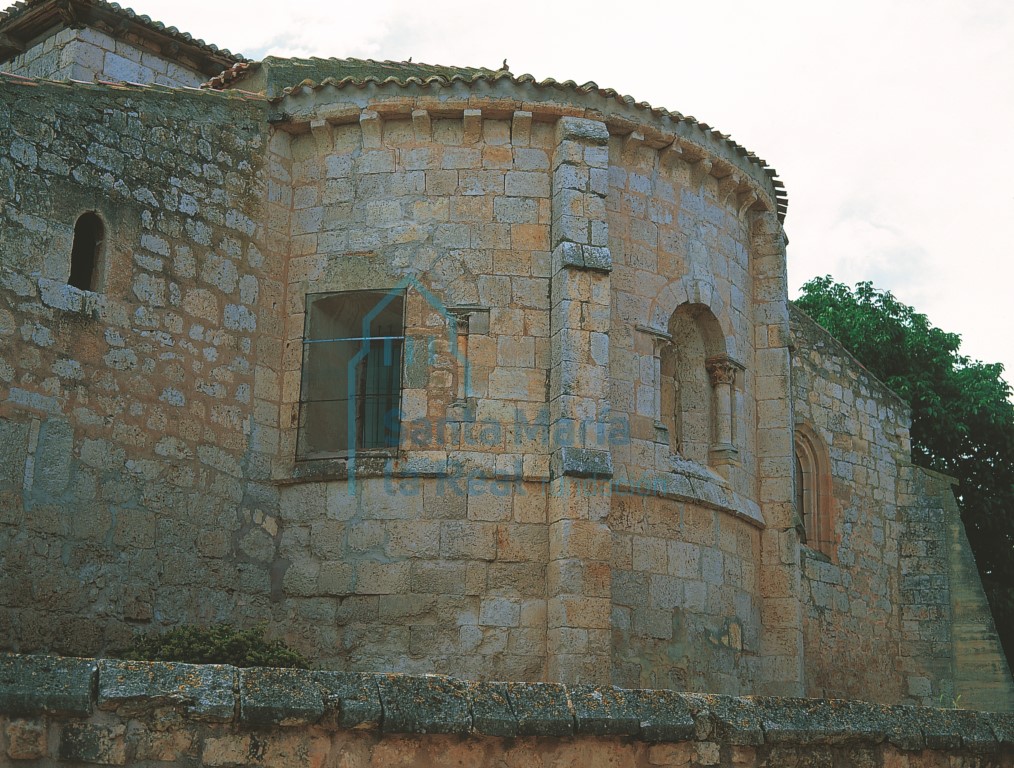 Vista exterior de la cabecera