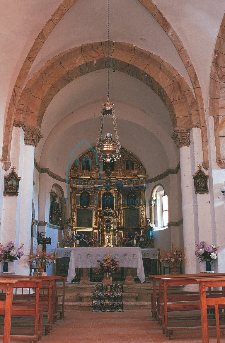 Interior de la cabecera