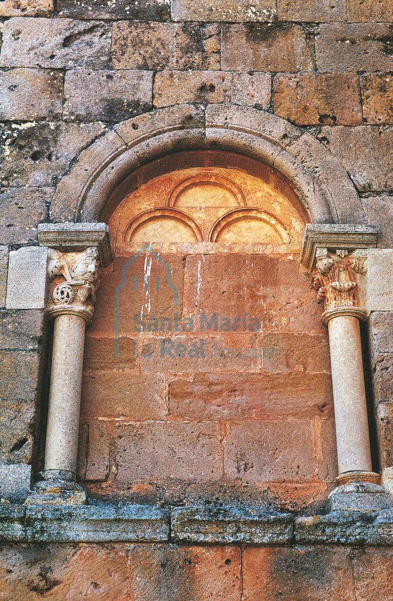 Ventana del presbiterio