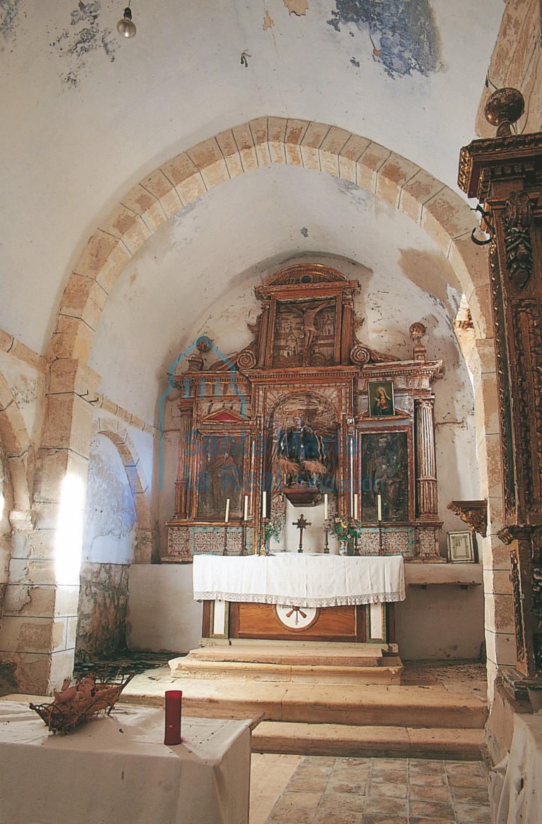 Interior de la cabecera