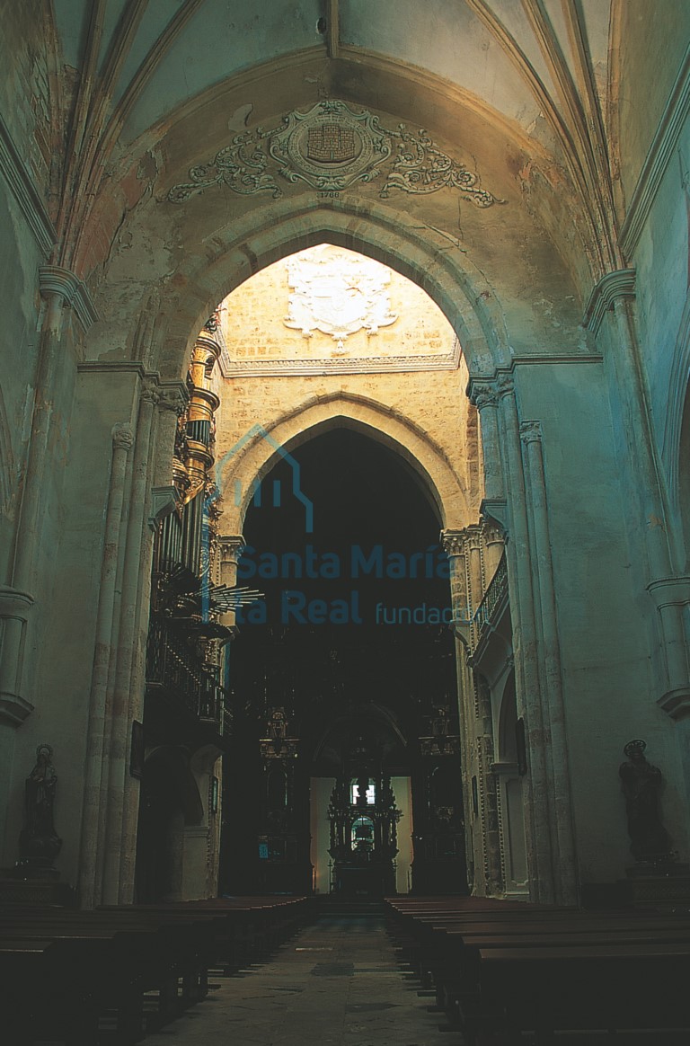 Interior de la iglesia