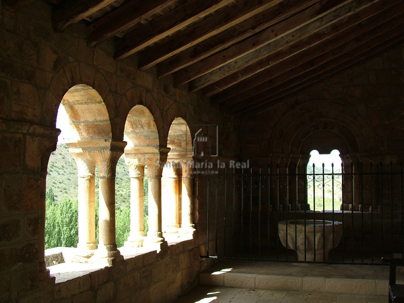 Vista del interior de la galería porticada