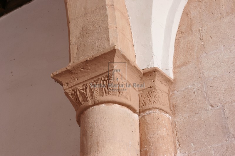 Capiteles del arco triunfal