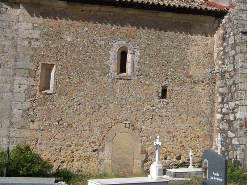 Detalle de vanos del muro