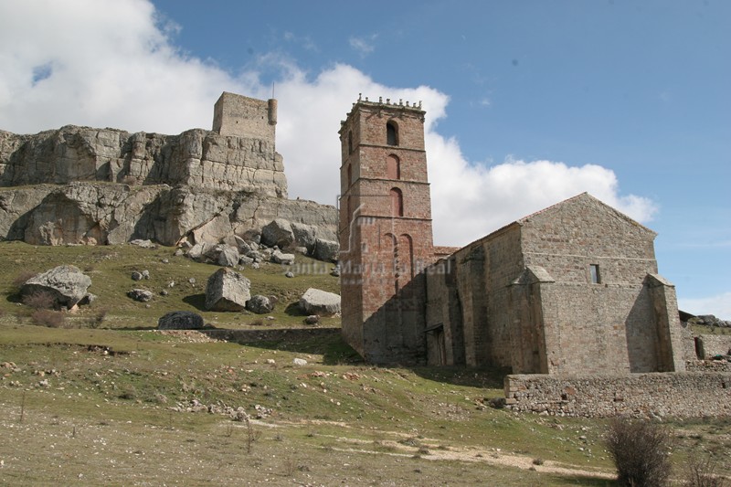 Panorámica del emplazamiento al pie del castillo