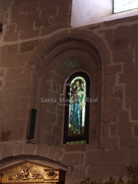 Ventana abocinada