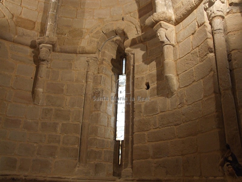 Ventana del ábside