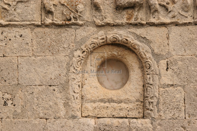 Ventana del muro meridional