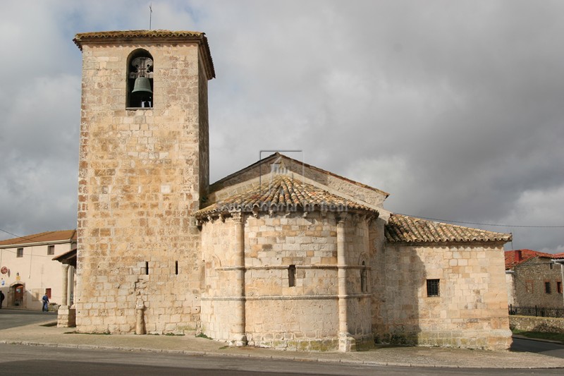 Ábside y torre