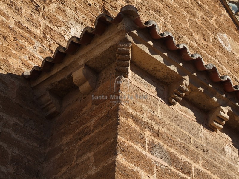 Canecillos de la cornisa