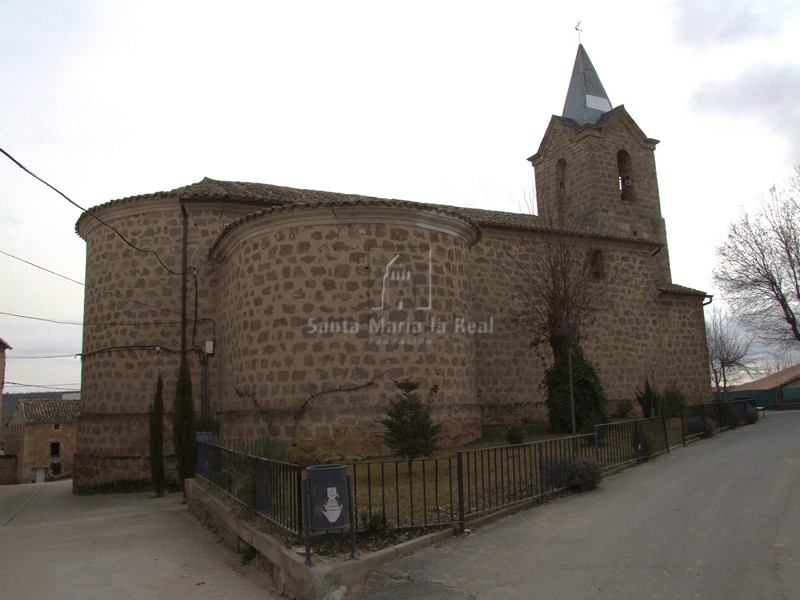 Vista exterior de la iglesia