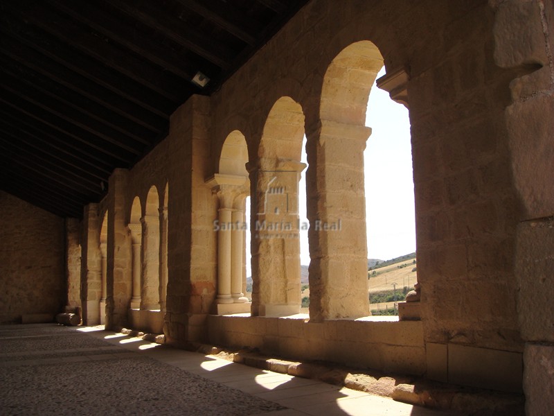 Interior del pórtico