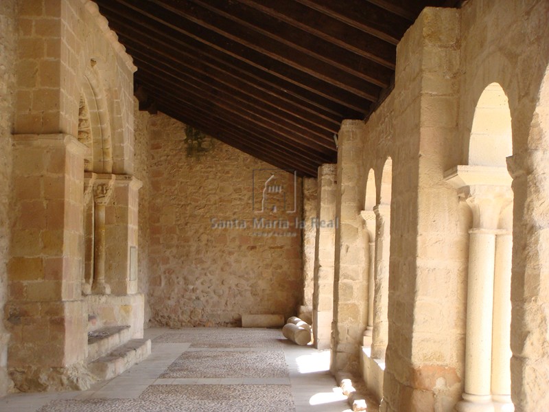 Interior del pórtico