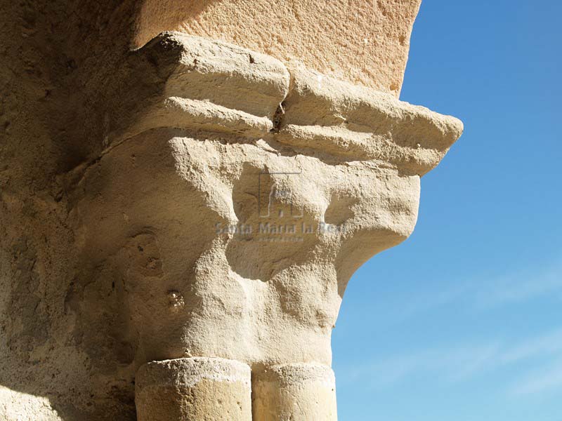 Capitel del pórtico Capitel del pórtico
