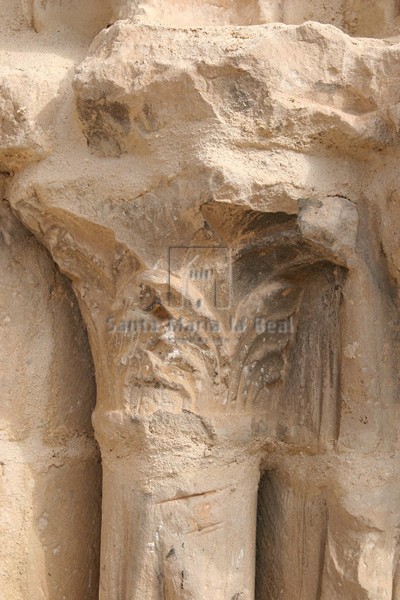 Capitel de la portada