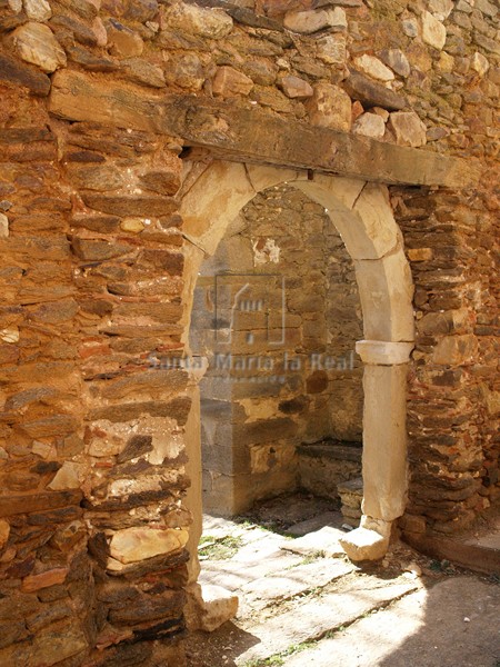 Vista de la portada desde el interior