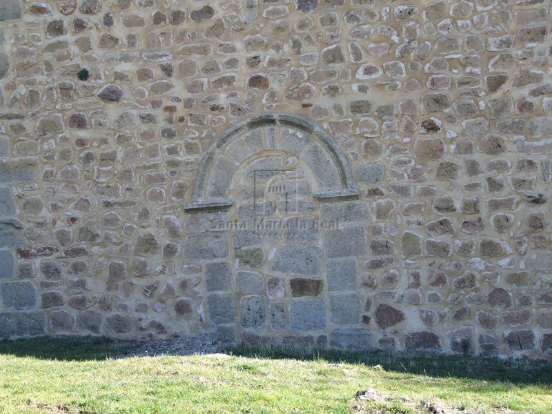 Arco ciego de la fachada