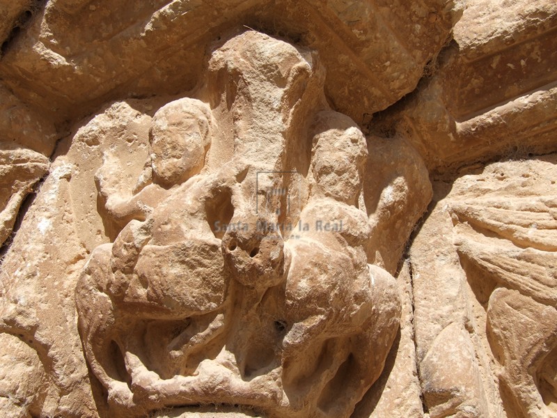 Detalle de capitel con centauros
