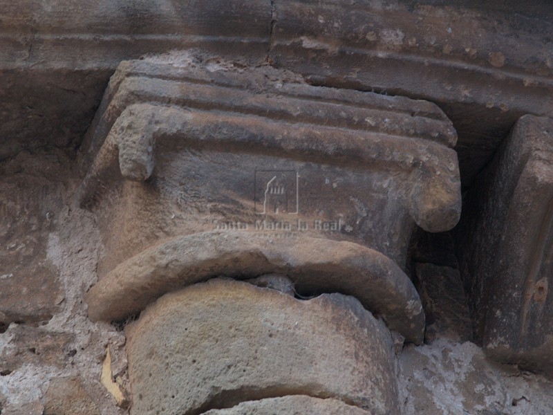 Capitel del ábside