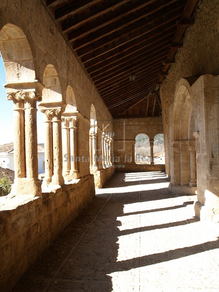 Interior del pórtico