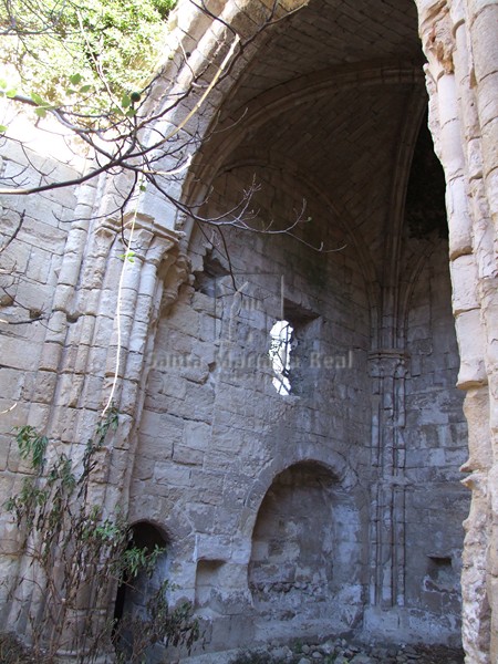 Ábside lateral