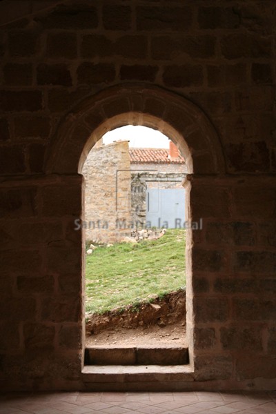 Arco occidental del pórtico