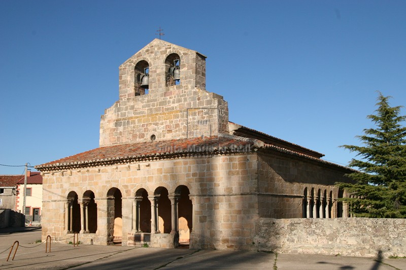 Vista exterior de la iglesia