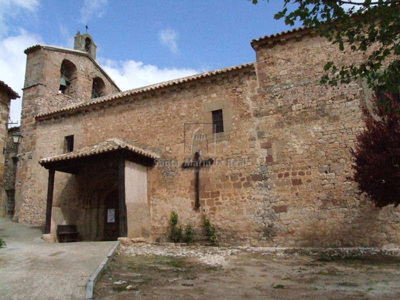 Vista sur de la iglesia