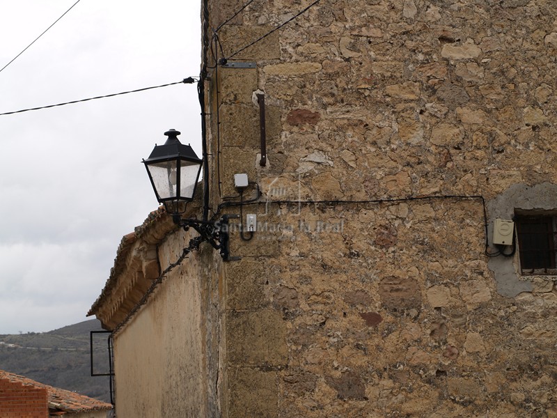 Detalle de la cornisa norte