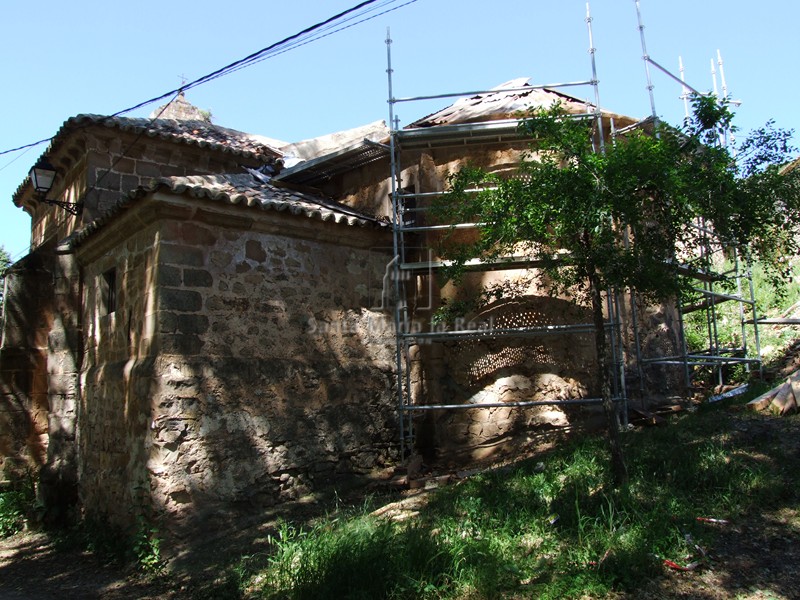 Exterior durante la restauración