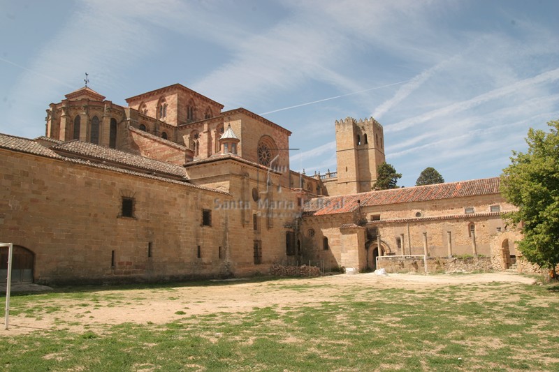 Exterior Exterior