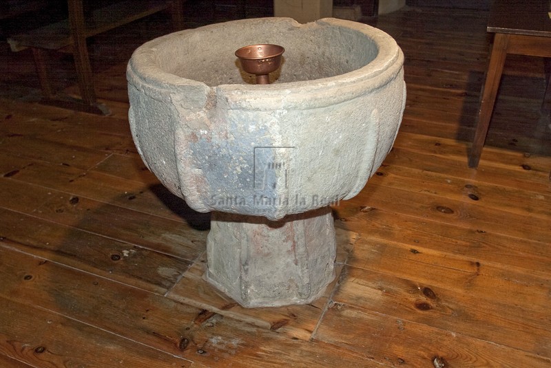 Pila bautsimal