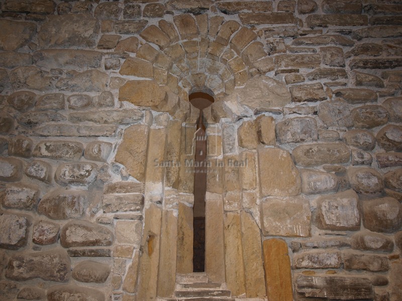 Ventana prerrománica