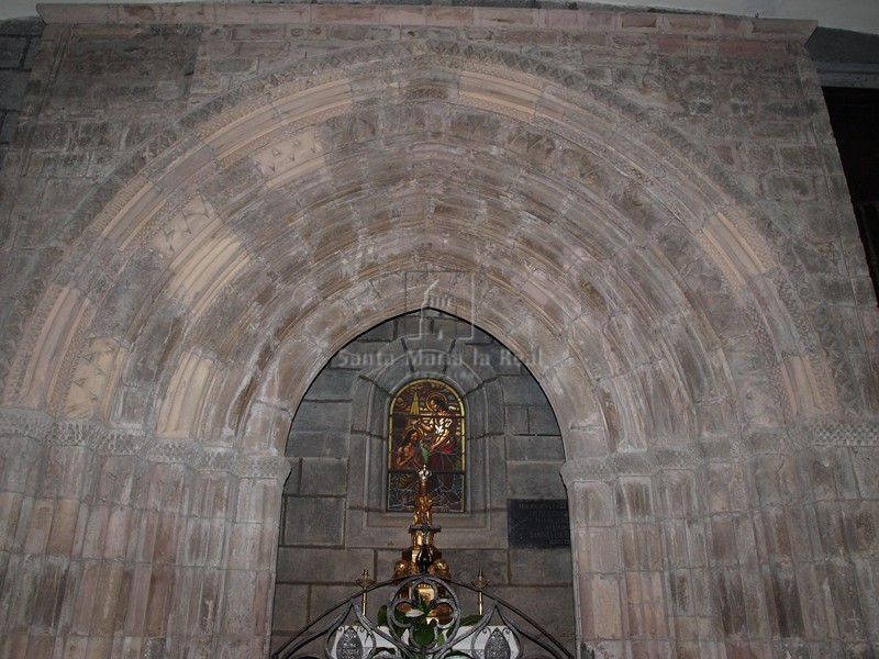 Detalle de la portada de la desaparecida iglesia de San Esteban