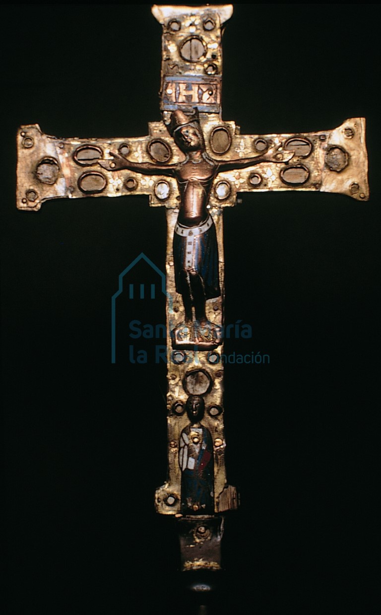 Crucifijo procesional de esmaltes de Limoges. Anverso nº27