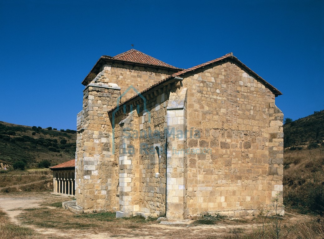 Exterior de la cabecera de la capilla